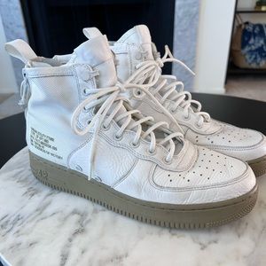 Nike White SF-AF1 Mid